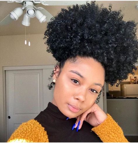 3c Hairstyles Shoulder Length, High Puff Natural Hair, Puff Natural Hair, Hair Pineapple, 3c Hairstyles, Hairstyles Shoulder Length, High Puff, Beautiful Natural Hair, Pelo Afro