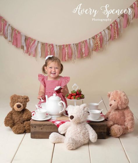 Teddy Bear Tea Party Birthday, Teddy Bear Tea Party, Bear Tea Party, Bear Picnic, Picnic Birthday, Teddy Bear Girl, Teddy Bear Picnic, Baby Shower Princess, A Teddy Bear