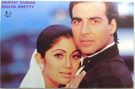 #BollywoodFlashback #rare #postcard #muvyz #muvyz020421 #ThrowbackThursday Aishwarya Rai Pictures, Karisma Kapoor, Retro Bollywood, Shilpa Shetty, 90s Bollywood, Star Crossed Lovers, Ranveer Singh, Akshay Kumar, Old Video