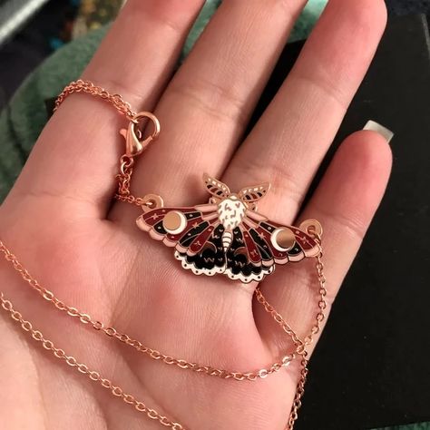 Moth Necklace, Insect Necklace, Witch Accessories, Necklace Moon, Witch Fashion, Insect Jewelry, Celestial Jewelry, Funky Jewelry, Fantasy Jewelry