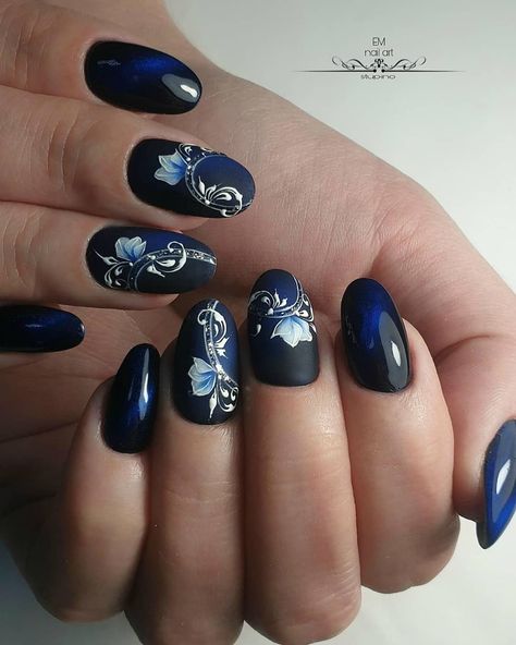 Blue Nail Art Designs Summer, Gold Tip Nails, Blue Nail Art Designs, Nail Art Designs Images, Summer Gel Nails, Art Deco Nails, Manicure Nail Designs, Gel Nail Art Designs, Stylish Nails Designs