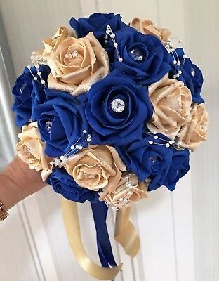 Bouquet Royal Blue, Gold And Navy Wedding, Royal Blue Wedding Decorations, Navy Wedding Bouquet, Royal Blue Wedding Theme, Royal Blue Quince, Posy Bouquet, Royal Blue Quinceanera, Sweet 15 Party Ideas Quinceanera