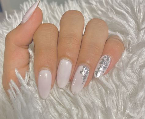 White Nails With Silver Foil, Silver Foil Nails, Nails With Silver Foil, White Nails With Silver, Nails With Silver, White And Silver Nails, Foil Nails, Silver Nails, Silver Foil