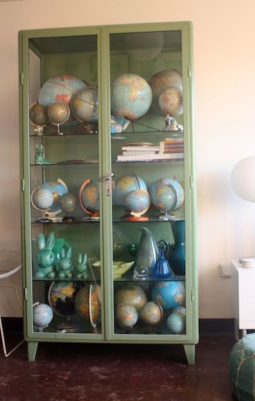 Globe Display, Thats Not My Age, World Globe Map, Globe Vintage, Globe Art, World Globes, Globe Decor, Map Globe, World Globe