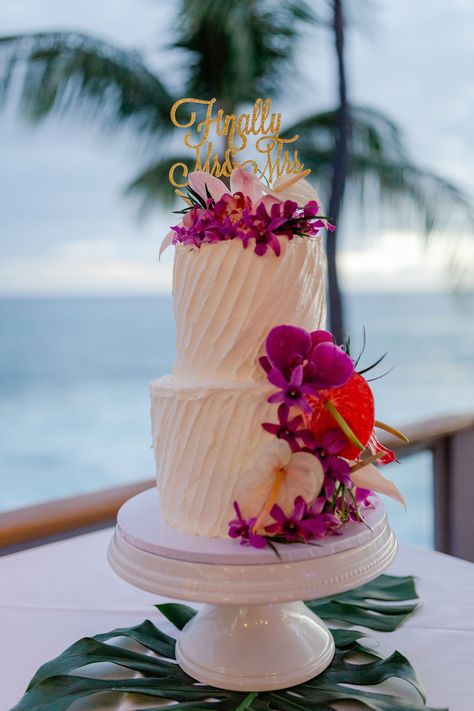 Havana Nights Cake, Tropical Flower Arrangements Wedding, Tobago Wedding, Hawaii Wedding Cake, Ucla Graduation, Beach Wedding Setup, Havana Nights Party Theme, Hawaiian Wedding Cake, Beach Wedding Pink