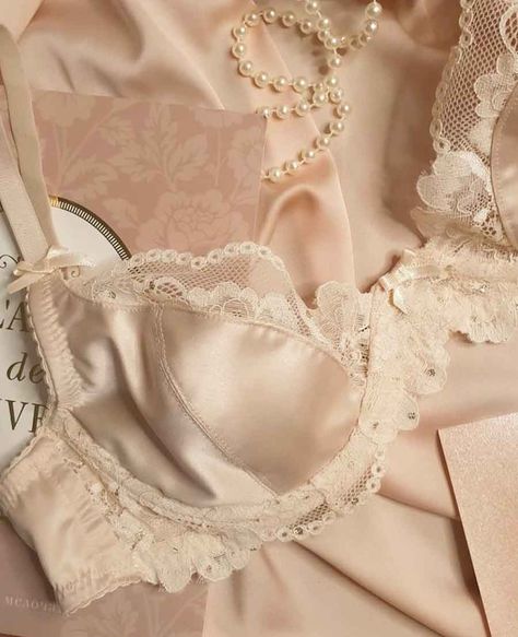 Parisian Lifestyle, Lingerie Inspiration, Cute Lingerie, Miss Dior, Pretty Lingerie, Mein Style, Elegantes Outfit, Pink Princess, Looks Vintage