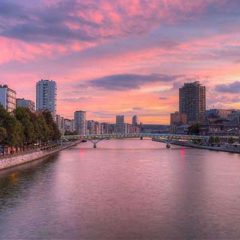 Liège, Cité Ardente © Francis Fraikin Liege Belgium, Beautiful Skies, Beautiful Sky, Luxembourg, Life Style, New Life, Belgium, New York Skyline, Netherlands