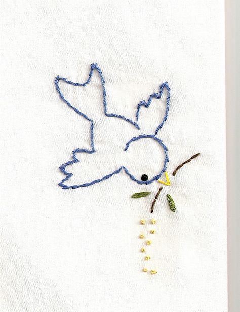 But with more designs: an eagle's aerie, an eagle with a branch, eagles airdancing, and a bluebird (napkin - bird carrying branch by bookwormbethie, via Flickr) Embroidery Bird, Birds Embroidery Designs, New Embroidery, Embroidery Transfers, Hand Embroidery Projects, Embroidery Patterns Vintage, Bird Embroidery, Brazilian Embroidery, Simple Embroidery