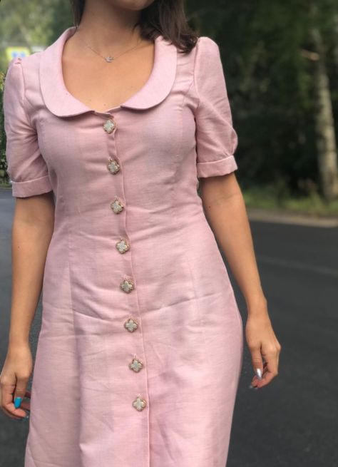 Frock Designs For Girl, Dress Designs For Stitching, Simple Frock Design, Stylish Kurtis Design, 2023 Prom, Simple Frocks, Casual Frocks, Simple Kurta Designs, Simple Kurti Designs