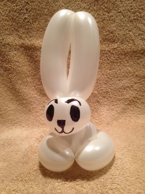 ONE BALLOON - BABY BUNNY Twist Balloons, Easy Balloon Animals, Balloon Rabbit, Balloon Bunny, Animal Balloons, Balloon Hat, Balloon Modelling, Balloon Crafts, One Balloon