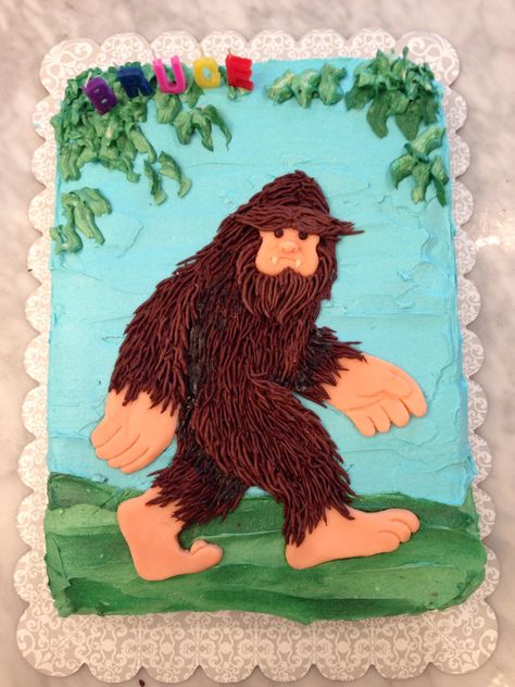 My Bigfoot / Sasquatch birthday cake for BT. Bigfoot Cake, Sasquatch Birthday, Bigfoot Party, Sasquatch Sightings, Bigfoot Birthday, Finding Bigfoot, Mysterious Creatures, Bigfoot Sightings, Camping Theme Party