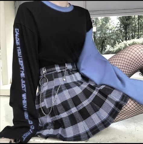 Blue Alternative Outfit, Blue Alt Outfits, Ropa E Girl, Ravenclaw Outfit, Grunge Look, Tumblr Outfits, Outfit Jeans, Punk Outfits, Alternative Outfits