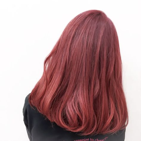 Rose Auburn Hair, Strawberry Hair Color Red, Auburn Pink Hair, Rosette Orange Hair, Pink Red Hair Color, Redish Pink Hair, Pinky Red Hair, Dusty Red Hair, Ginger Pink Hair