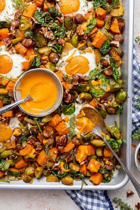 This sweet and savory sweet potato hash is made with brussels sprouts, spinach, breakfast sausage and eggs. It's easy to make, loaded with flavor and great for breakfast or any time of the day! Potato Hash Breakfast, Whole30 Breakfast Sausage, Sausage And Eggs, Savory Sweet Potato, Whole30 Breakfast, Spinach Breakfast, Sausage Hash, Apple Breakfast, Hash Recipe