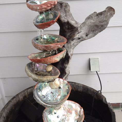 Abalone fountain Paua Shell Craft, Abalone Shell Crafts, Paua Shell Art, Shell Wind Chimes, Diy Fountain, Indoor Water Fountains, Mermaid Diy, Diy Wind Chimes, Shell Crafts Diy