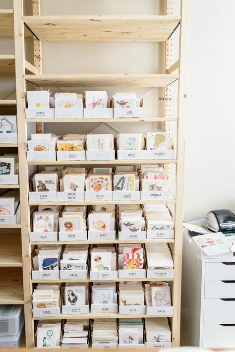 Stationery Shop Design Ideas, Small Business Stationary Ideas, Small Business Studio Ideas, Stationery Shop Display Ideas, Sticker Shop Organization, Stationery Small Business, Stationery Storage Ideas, Business Storage Ideas, Stationary Business Ideas