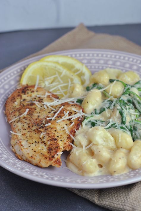 Creamy Lemon Chicken Gnocchi via @preventionrd Creamy Lemon Gnocchi, Lemon Chicken Gnocchi, Healthy Lemon Chicken, Easy Recipies, Creamy Lemon Chicken, Chicken Tortellini, Chicken Gnocchi, Side Dishes For Chicken, Quick Dinners