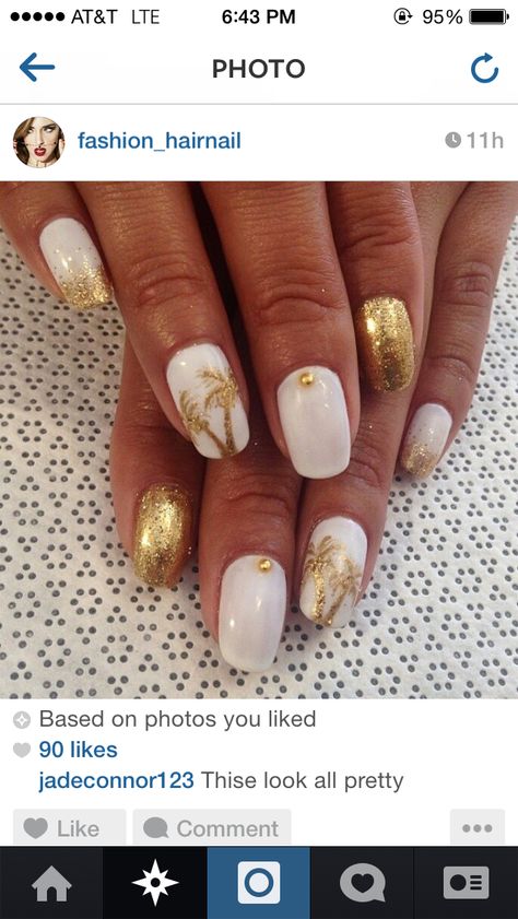 white & gold palm trees Palm Tree Gel Nails, Gold Palm Tree Nails, Gold Beach Nails, Tropical Wedding Nails, White And Gold Pedicure, Florida Nails Vacations, Tropical Vacation Nails Beach, Fall Beach Nails, Summer Toenails