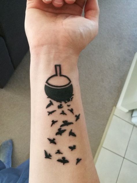 Uchiha Symbol Tattoo, Uchiha Clan Tattoo, Clan Tattoo, Uchiha Symbol, Henne Tattoo, Naruto Tattoo, Symbol Tattoo, Crow Tattoo, Symbol Tattoos