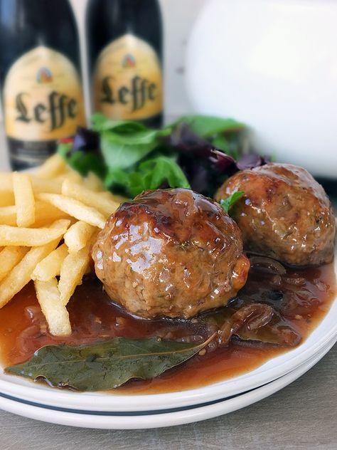 Boulets à la liégeoise - a Belgian classic meatball recipe Belgium Meatballs, Belgian Recipes, Kitchen Diary, Belgium Food, Belgian Cuisine, Belgian Food, Dutch Food, Meatball Recipe, European Food