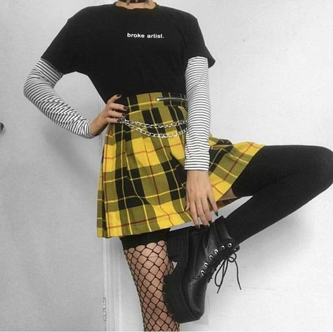 Soft Grunge Outfits, Egirl Fashion, E Girl Outfits, Yellow Outfit, Yes Or No, Cute Comfy Outfits, Vintage Grunge, Alternative Outfits, Kawaii Clothes