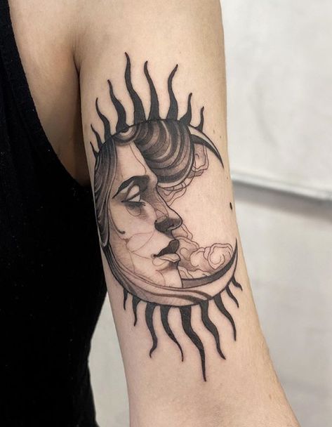 Neo Traditional Moon and Sun Goddess tattooed by Igor Maehler. Check out more out of this world moon tattoos in the link! Sun Goddess Tattoo, Selene Tattoo, La Luna Tattoo, Traditional Sun Tattoo, Traditional Moon, Greek Goddess Tattoo, Greek God Tattoo, Luna Tattoo, Tattoo Sun