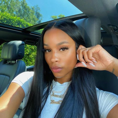 Samariah Leah, Samaria Leah, Laid Hairstyles, Skin Goals, Brazilian Straight Hair, Peruvian Hair, Lace Hair, Long Straight Hair, Natural Face