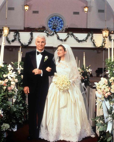 Kimberly Williams Paisley, The Bride Movie, Movie Wedding Dresses, Worst Wedding Dress, Wedding Dress Costume, Kimberly Williams, Best Man Wedding, Iconic Weddings, Wedding Movies