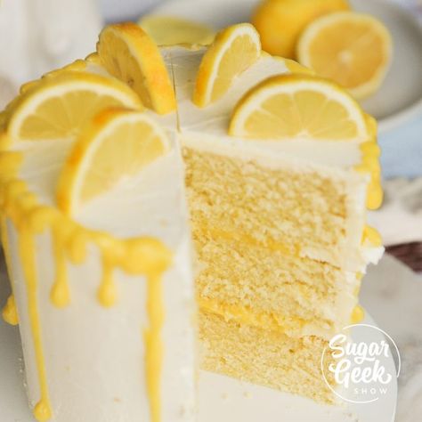 Lemon Cake From Scratch, Lemon Cake With Lemon Curd, Homemade Lemon Cake, Lemon Velvet Cake, Vegan Lemon Curd, Cake With Lemon Curd, Healthy Breakfast Bowl, Vegan Lemon Cake, Cake Pan Sizes