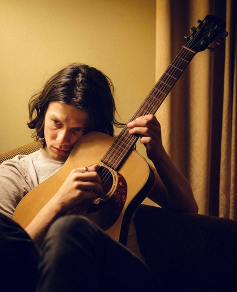 Posing With Instruments, Male Musician Photoshoot Ideas, Male Music Artist Photoshoot, Artist Press Shots, Singer Photoshoot Ideas, Instrument Photography, Guitar Photoshoot, Guitarist Photography, Guitar Portrait