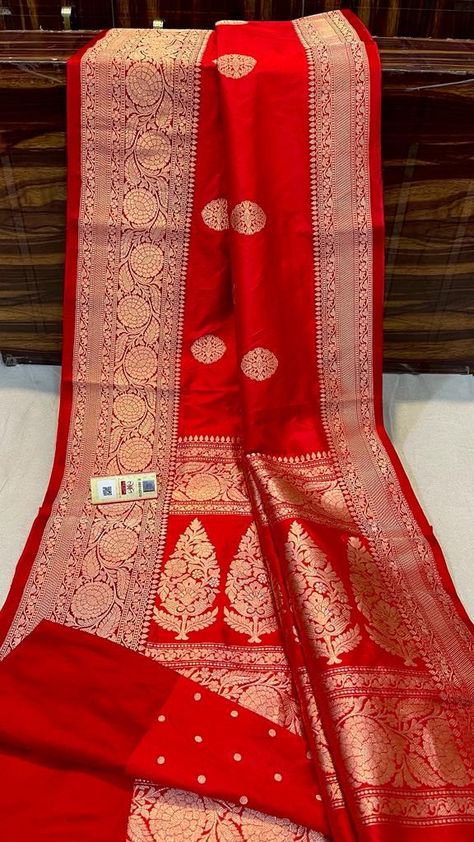 Pure katan banarasi saree Katan Banarasi Saree, Saree Cake, Bengali Marriage, Red Banarasi Saree, Aesthetic Saree, Saree Inspiration, Indian Wedding Gowns, Saree Wearing Styles, Saree Wearing