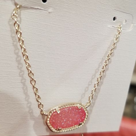 New With Tag Kendra Scott Coral Drusy Dainty Necklace In Gold. Sold Out At Ks. Very Beautiful Stone. 14k Gold Plated Over Brass. Will Ship With Care! Dolly Parton Kendra Scott, Kendra Scott Necklace Rose Gold, Pink Kendra Scott Necklace, Hot Pink Kendra Scott Necklace, Kendra Scott Gold Necklace Pink, Kendra Scott Necklace Rose Quartz, Kendra Scott Orange, Kendra Scott Necklace Orange, Kendra Scott Sunset Necklace