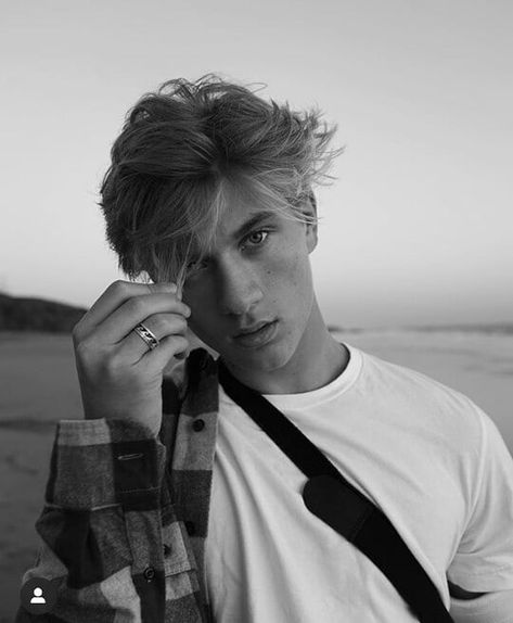 Thomas Kuc, Henry Danger Jace Norman, Lumpy Space Princess, Nickelodeon Shows, Blonde Boys, Outdoor Quotes, Girl Meets World, Boyfriend Goals, Disney Stars