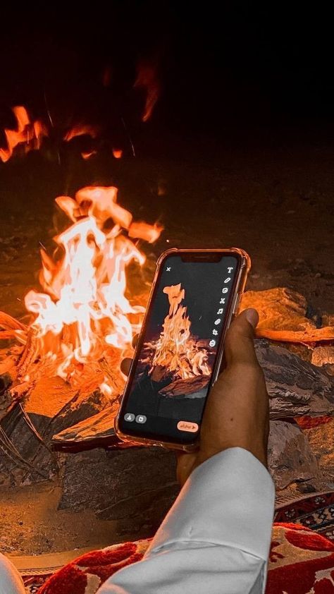 Bonfire Snapchat, Bonfire Snap, Snap Aesthetic, Doflamingo Wallpaper, Calming Pictures, Best Friend Dates, One Word Instagram Captions, Iphone Wallpaper Vsco, Apple Watch Fashion