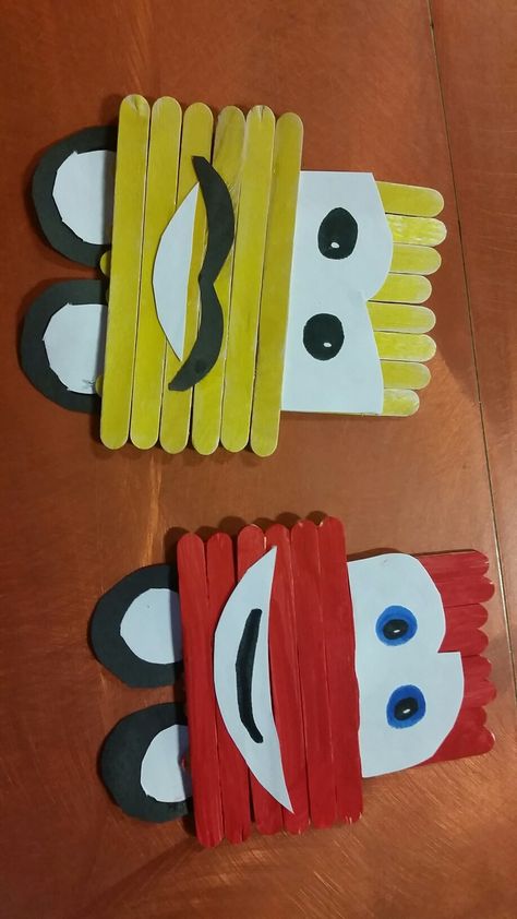 Cars popsicle stick crafts Popsicle Stick Characters, Superhero Week, Car Activities, Cars Ideas, Puppets For Kids, Popsicle Crafts, Dear Students, Paper Puppets, Library Activities