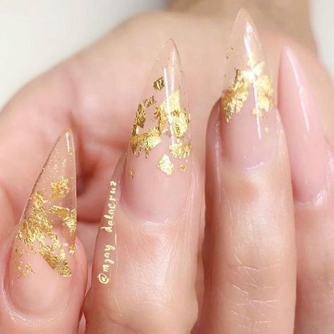 Gold Foil Nails, Nail Art Designs For Beginners, Nails Manicures, Encapsulated Nails, Nail 2023, March Nails, Easy Nail Art Designs, Nails Oval, Midas Touch