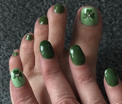 St Patricks Day Toenails, St Patrick’s Day Pedicure, Nails St Patricks Day Irish, Dr Patrick’s Day Nails, March Nails Ideas St. Patrick's Day Acrylic, St Patricks Nail Designs, Saint Patrick Nail, Sassy Nails, Saint Patties