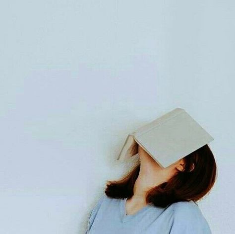 Me, when I’m reading a great book and don’t want the outside world to intrude! ~ La Bookstagram Inspiration, Self Portrait Photography, Foto Tips, Trik Fotografi, Shooting Photo, 인물 사진, White Wall, Insta Photo Ideas, Photography Inspo