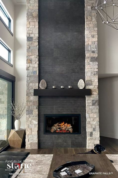 Tile Fireplace Ideas, Bloxburg Teen Room, Bloxburg Teen Room Ideas, Slate Fireplace Surround, Modern Stone Fireplace, Contemporary Kitchen Design Ideas, Modern Fireplace Ideas Living Rooms, Fireplace Modern Design, Fireplace Feature Wall