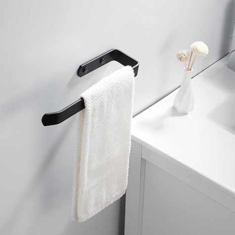 Bathroom Towels Display Hanging Modern, Hand Towel Bathroom Hanging, Tiny Bathroom Towel Rack, Where To Hang Hand Towel In Bathroom, Where To Hang Towel Bars In Bathroom, Hand Towel Hooks In Bathroom, Towel Ring Ideas, Hanging Towels In Bathroom Display, Bathroom Towel Ideas Display Hanging