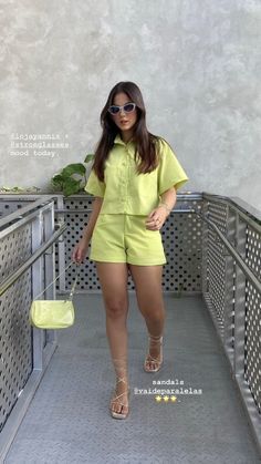 Casual Vacation Outfits, Casual Classy Outfits, Casual Oufits, New Balance Outfit, Looks Party, Classy Casual Outfits, Classy Casual, Fashion Mistakes, Looks Chic