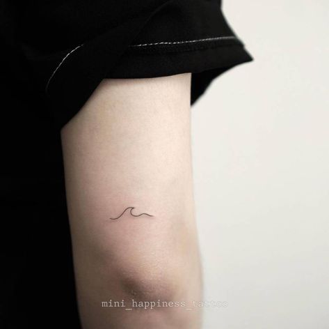 Nature Micro Tattoo, Wave Tattoo Arm, Tiny Wave Tattoo, Fine Line Wave Tattoo, Micro Tattoo, Wave Tattoo, Minimalist Line Art, Nature Ocean, Waves Tattoo