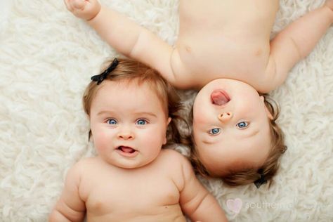 Twin Baby Photography, How To Conceive Twins, Twin Baby Photos, Hipster Baby Names, Couple With Baby, Twin Pictures, Twin Names, Baby Name Generator, Twin Photography