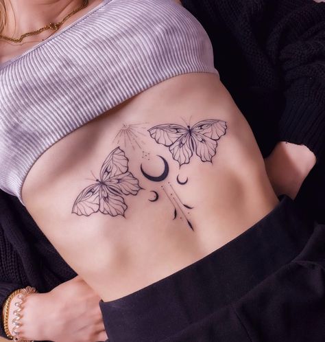 Moon Chest Tattoo Female, Tattoo Designs Inspiration, Lower Stomach Tattoos, Tummy Tattoo, Earthy Tattoos, Stomach Tattoos Women, Ribcage Tattoo, Tatuaje A Color, Stomach Tattoos