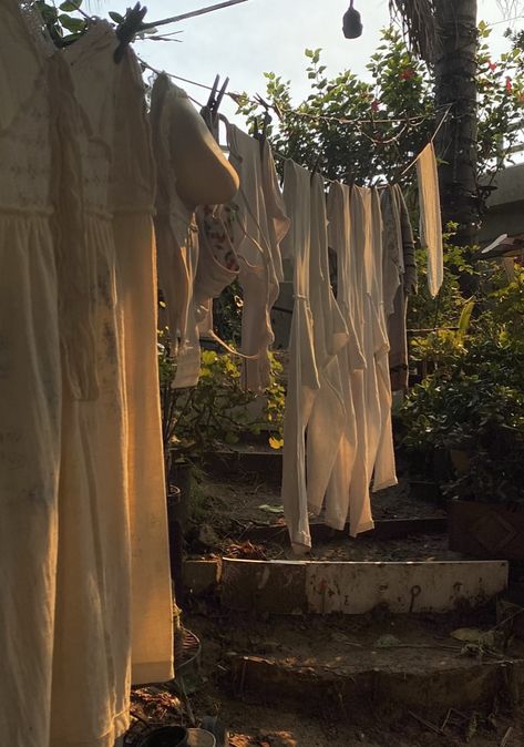 French Cottagecore Aesthetic, Washing Line Aesthetic, Drying Clothes Outside Aesthetic, Laundry Line Aesthetic, Clothes Line Aesthetic, Washing Line Photography, Battle Aesthetic, Clothes Line Photography, Clothesline Between Trees