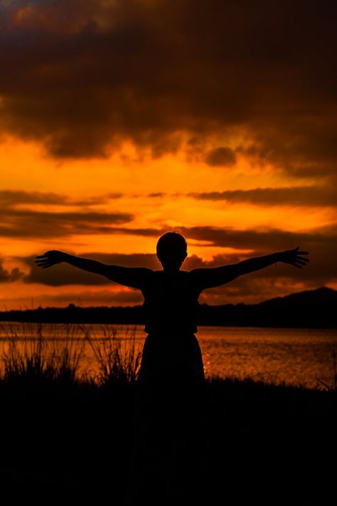 Human Back, Human Photography, Silhouette Photography, Sun Photo, Grass Field, Shadow Pictures, Person Standing, Woman Silhouette, Photography Wallpaper