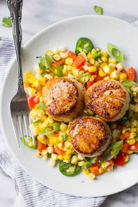 Seared Scallops on Warm Corn Salad - An incredibly easy summer dinner; melt-in-your-mouth scallops, and a five ingredient warm corn salad made with fresh summer produce! | Fork in the Kitchen #summer #recipe #scallops #glutenfree via @forkinthekitchen Warm Vegetable Salad, Easy Summer Dinner, Easy Summer Dinners, Seared Scallops, Summer Produce, Summer Veggies, Scallop Recipes, Summer Recipes Dinner, Scallops Seared