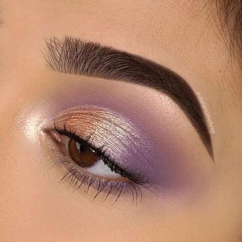 Lila Make-up, Purple Makeup Looks, Make Eyes Pop, Make Up Designs, Purple Eye Makeup, Makeup Shades, Purple Makeup, Braut Make-up, Makijaż Smokey Eye