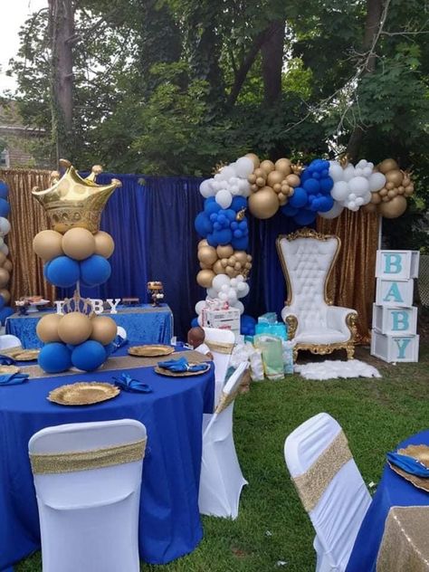 Prince Theme Centerpieces, Royal Prince Birthday Party Centerpieces, Royal Prince Centerpiece Ideas, Royal Blue And Gold Baby Shower Ideas, Little Prince Baby Shower Theme, Royal Blue Baby Shower Ideas, Royal Prince Birthday Party Decorations, Prince Themed Baby Shower Ideas, King Baby Shower Theme