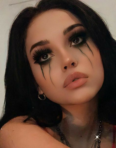 Hallowen Schminke, Nem Halloween Makeup, Maquillage Halloween Simple, Halloweenský Makeup, Holloween Makeup, Vampire Makeup, Cute Halloween Makeup, Desain Buklet, Halloween Makeup Pretty